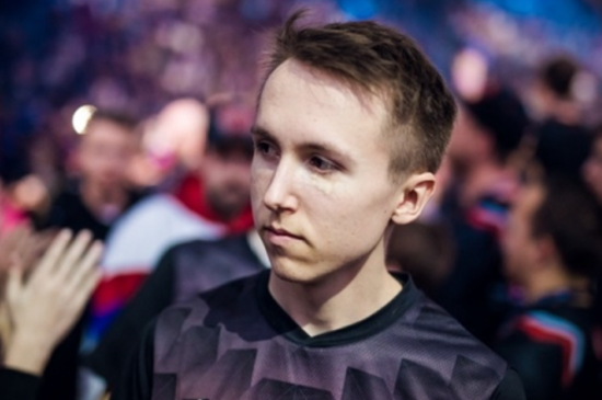 GEN战队首战告捷 KiiN荣获S15瑞士轮MVP